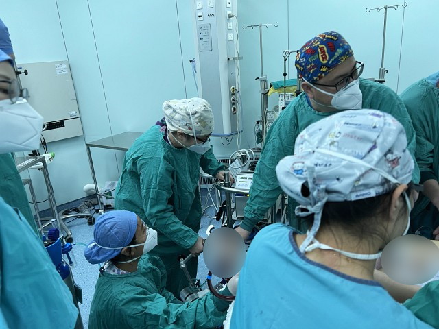 33術中孕婦氣道閉塞,緊急運轉ECMO.jpg