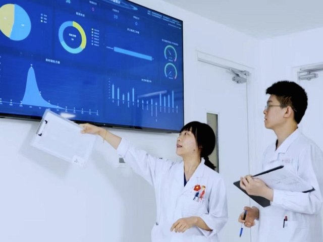 05 藥事部楊婧做新院區發藥窗口數據解析.jpg 05 藥事部楊婧做新院區發藥窗口數據解析.jpg