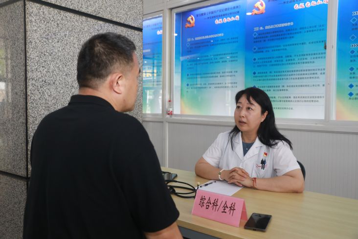 2024-07-04外交部義診 紀智禮 梁志波 (13).JPG