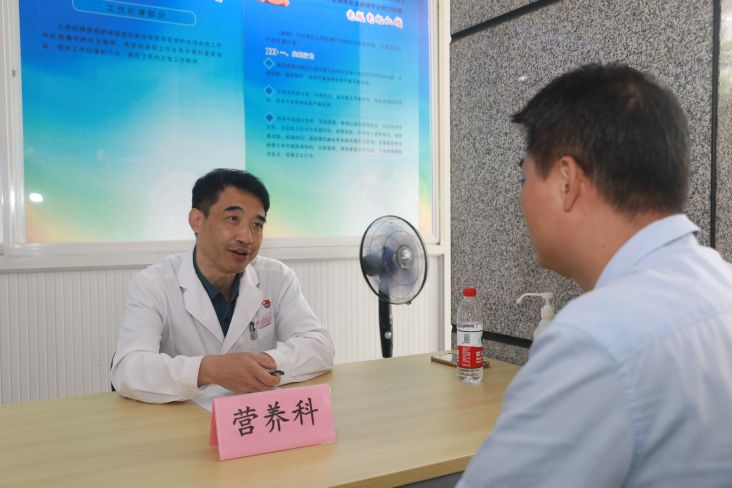 2024-07-04外交部義診 紀智禮 梁志波 (22).JPG
