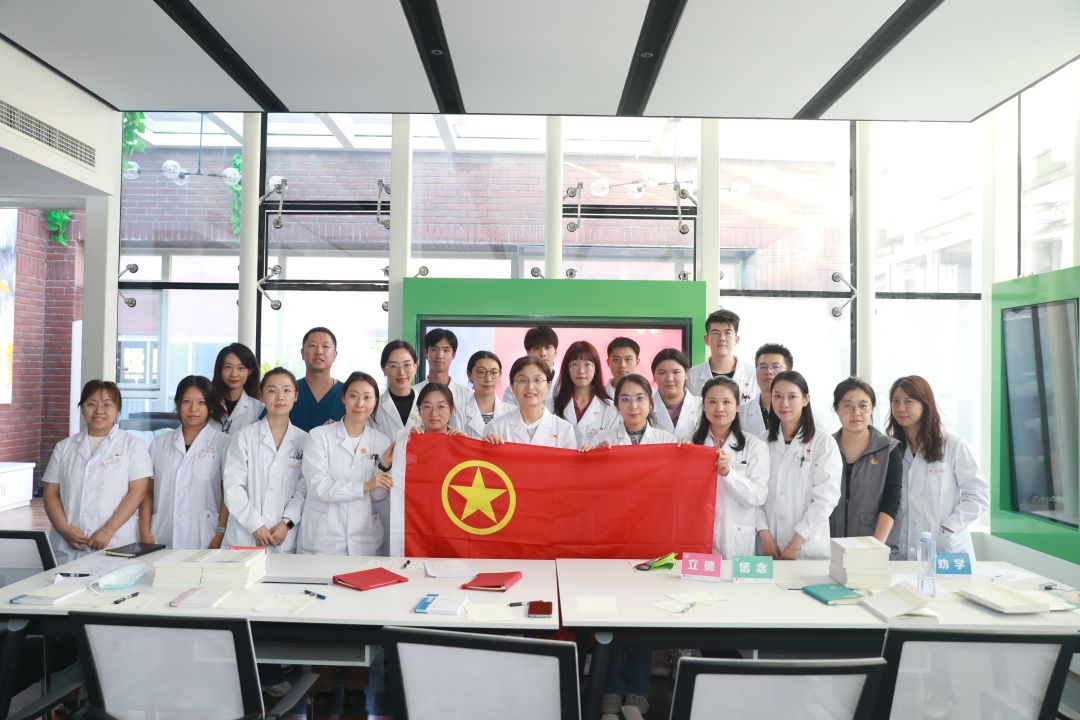 09 合影.JPG 09 合影.JPG