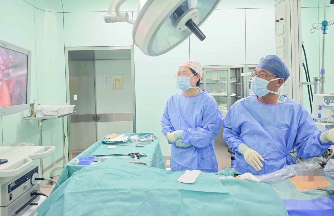 疝和腹壁外科 手術.jpg